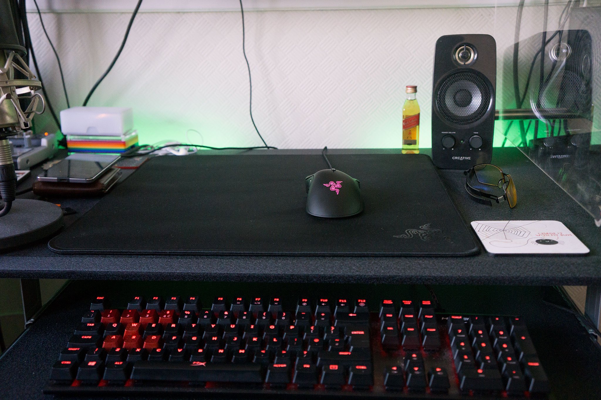 razer-gigantus-mouse-mat.jpg