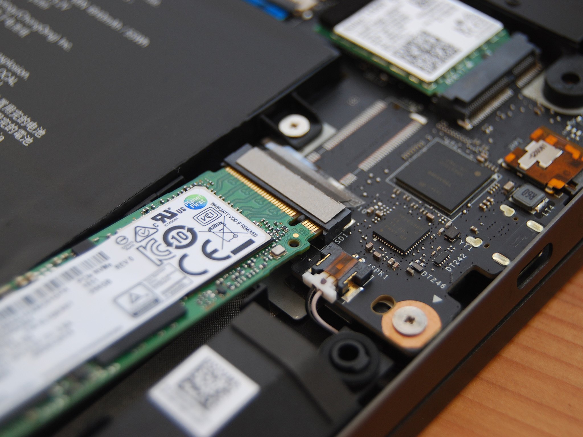 lenovo-legion-y740-ssd-upgrade-03.jpg