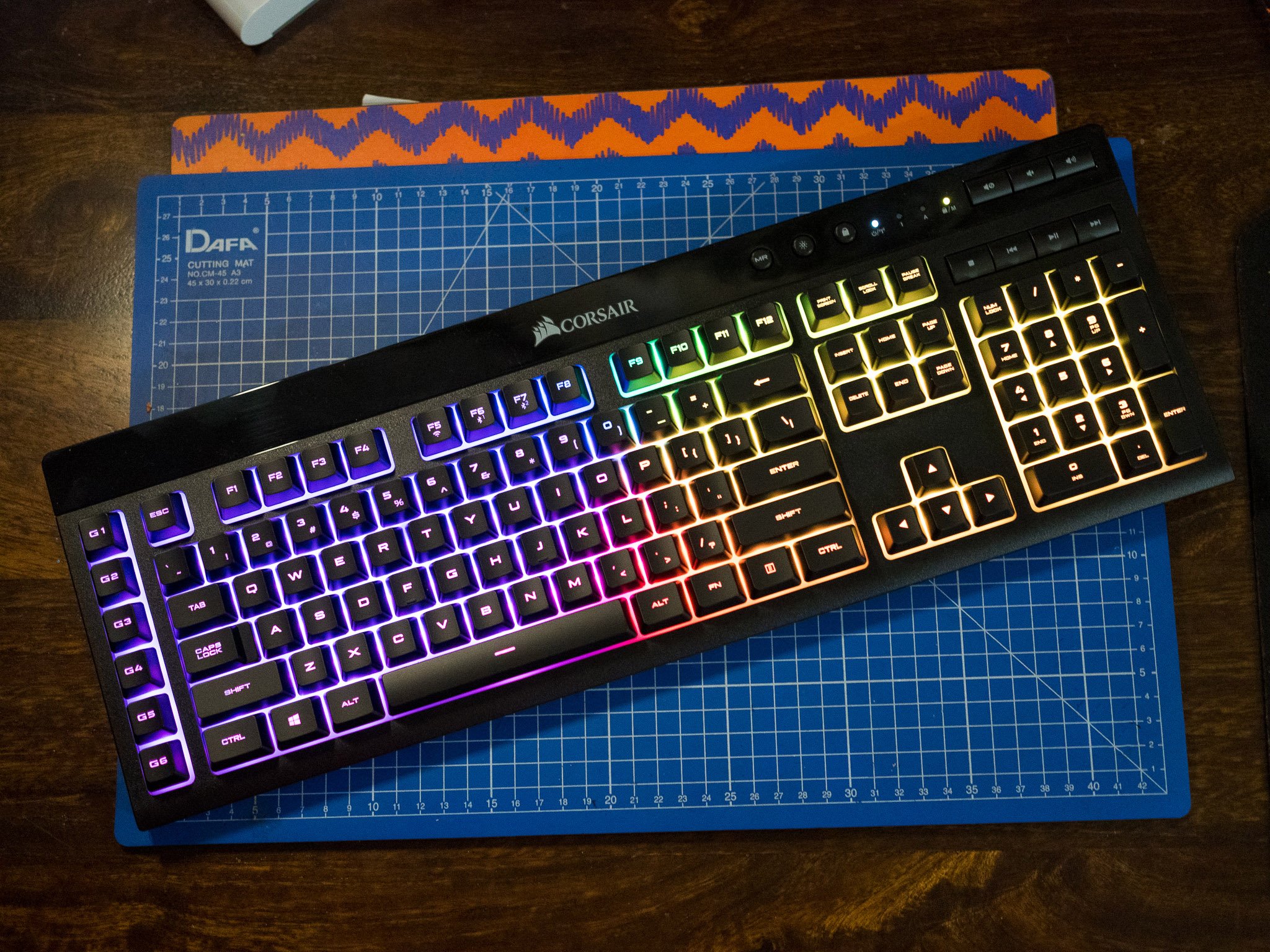 corsair-k57-wireless.jpg