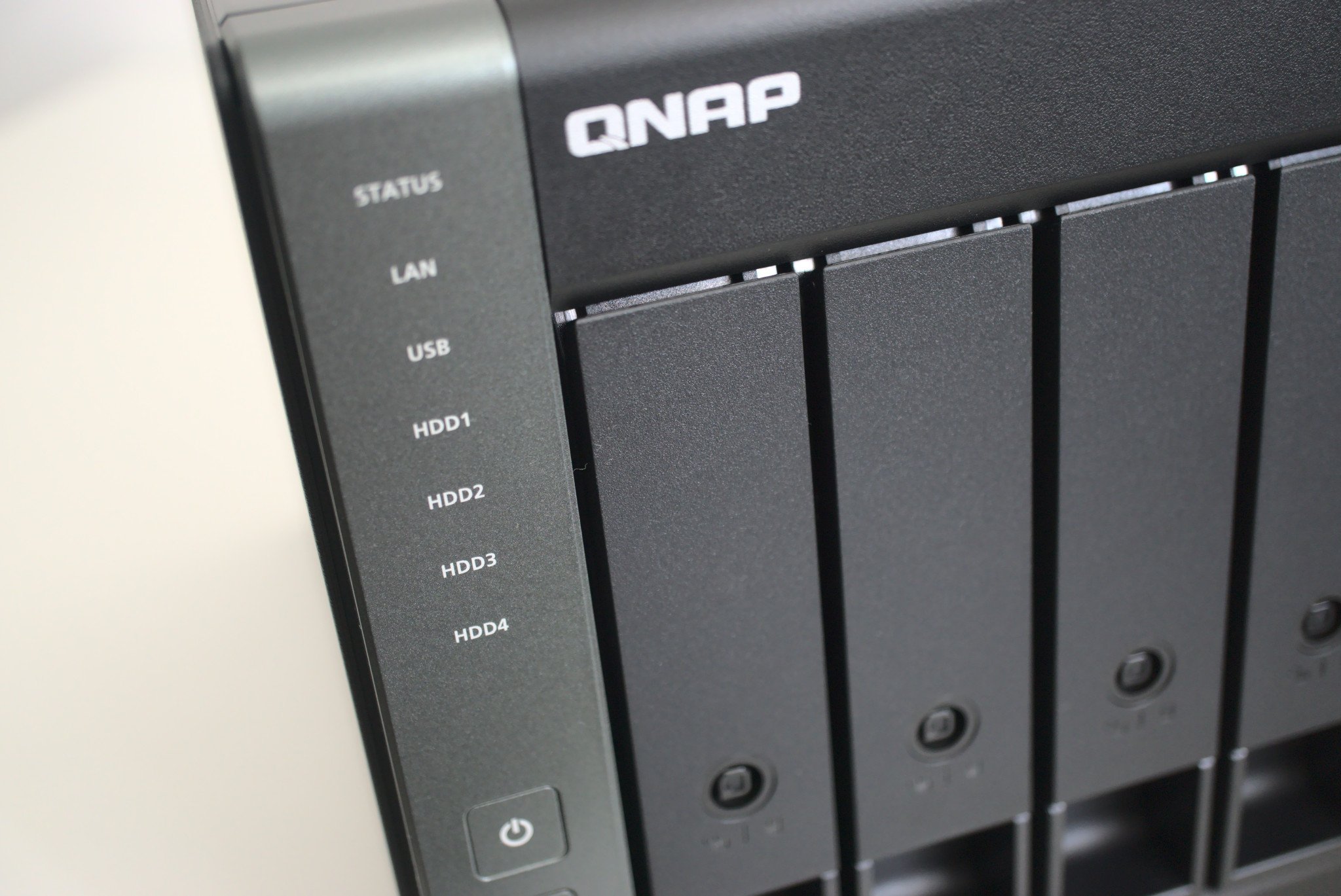 qnap-ts-431x3-nas-front-close.jpg