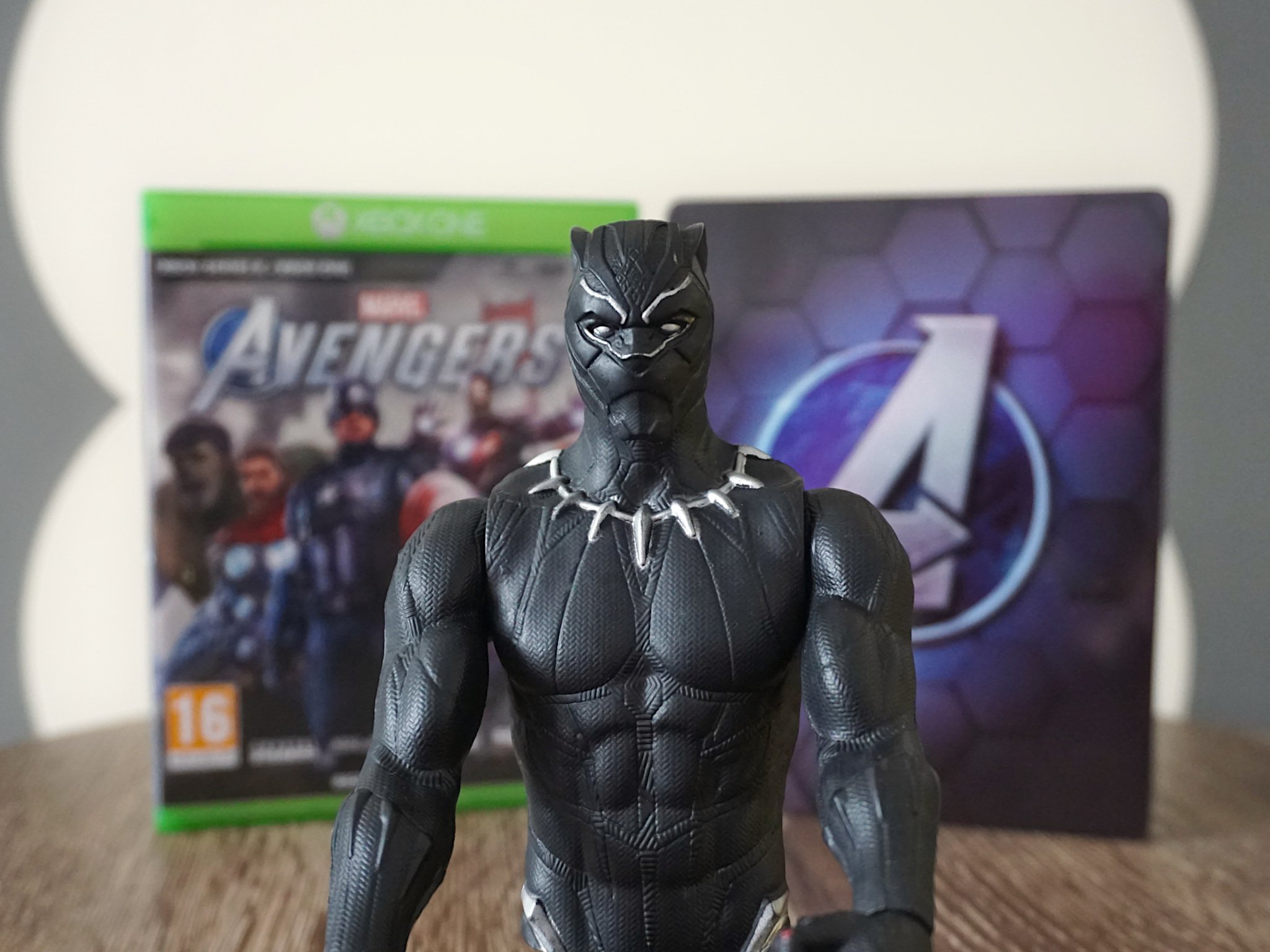 black-panther-avengers-figure.jpg