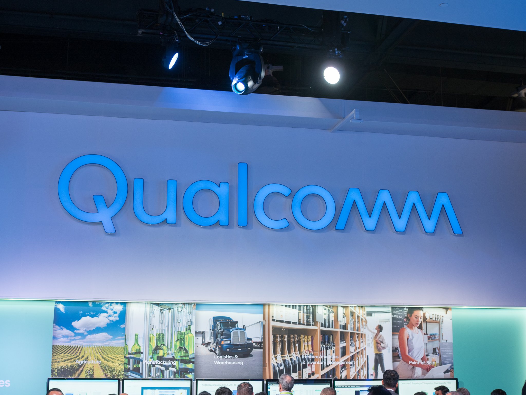 qualcomm-logo-ces-2018-2-14m88.jpg